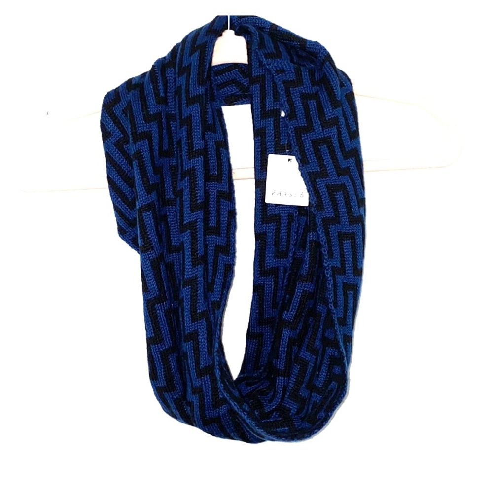 NWT- Infinity neck scarf